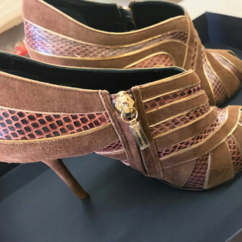 Dolce Gabbana 👠 Heels